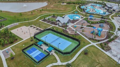 21027 Montego Breeze Ln in Cypress, TX - Foto de edificio - Building Photo