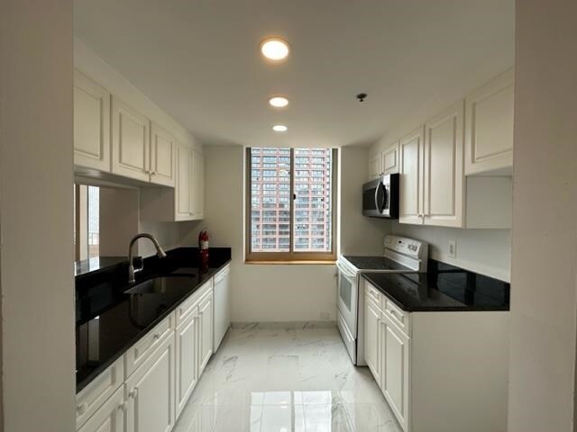 1 2nd St in Jersey City, NJ - Building Photo - Building Photo