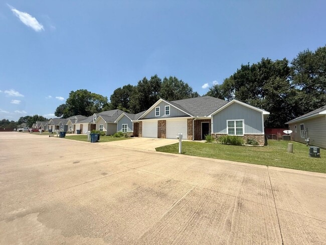 property at 818 TX-110
