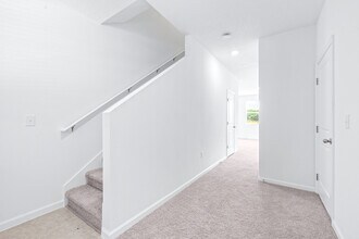 3281 Vesara Dr in Davenport, FL - Building Photo - Building Photo