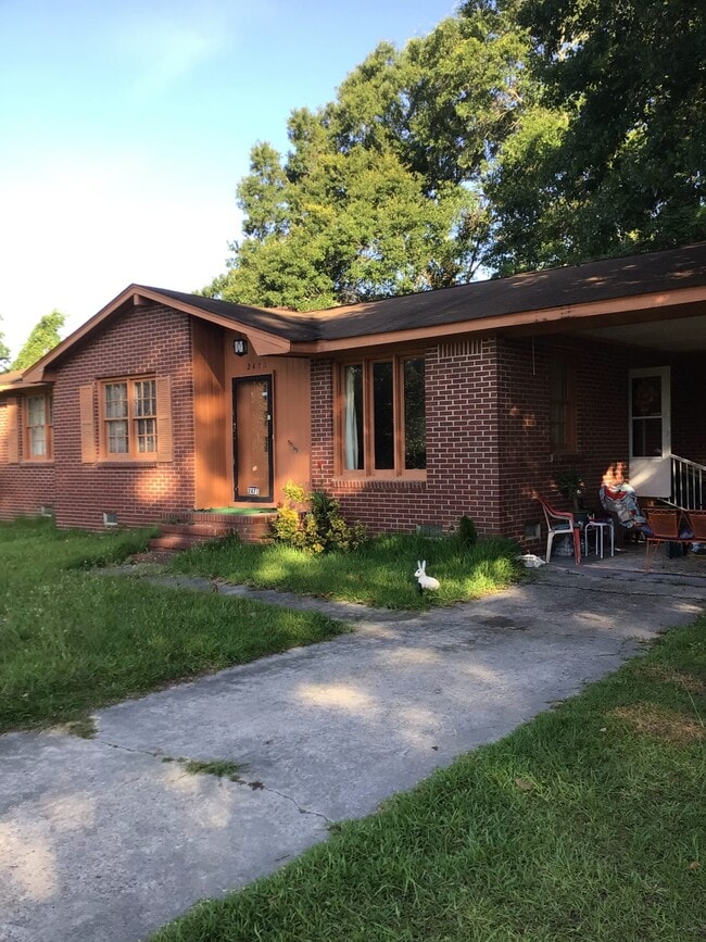 2471 Belleville Rd in Orangeburg, SC - Building Photo - Building Photo