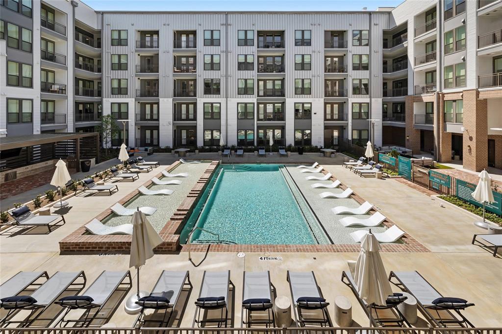 1215 Sawyer St in Houston, TX - Building Photo