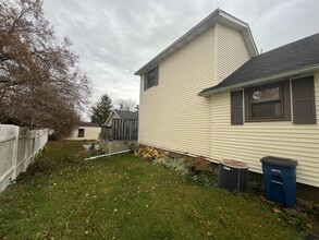 411 S 6th St in Wyoming, IL - Building Photo - Building Photo