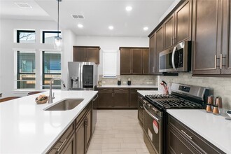 10526 William Pk Dr in Missouri City, TX - Building Photo - Building Photo