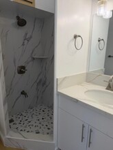 445 Seaside Ave in Honolulu, HI - Building Photo - Building Photo