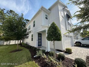 14141 Backbarrier Rd in Jacksonville, FL - Building Photo - Building Photo