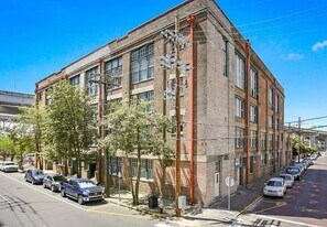 1111 S Peters St, Unit 405 in New Orleans, LA - Building Photo