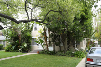 416 N Maple Dr in Beverly Hills, CA - Building Photo - Building Photo