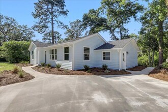 1602 Carruthers St in Tallahassee, FL - Building Photo - Building Photo