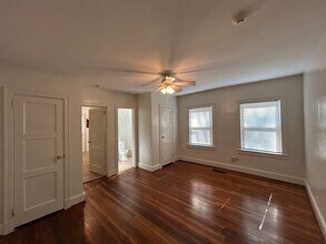 808 W Markham Ave in Durham, NC - Building Photo - Building Photo