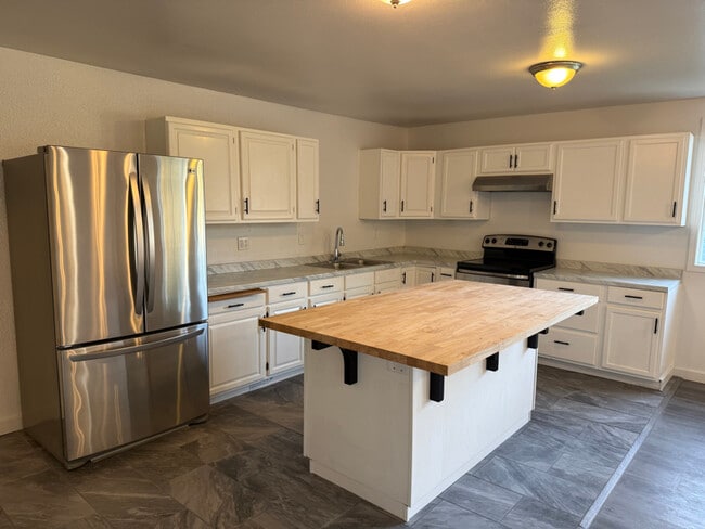 property at 921 102nd St S