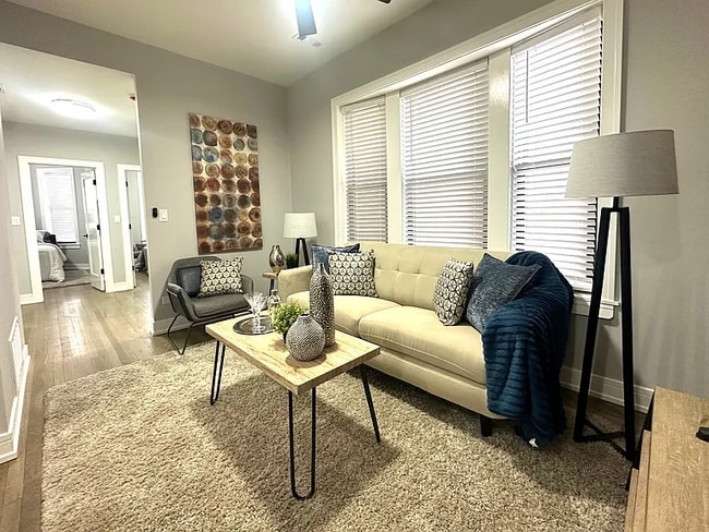 property at 3844 N Wilton Ave