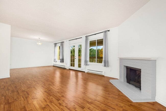 property at 10514 NE 32nd Pl