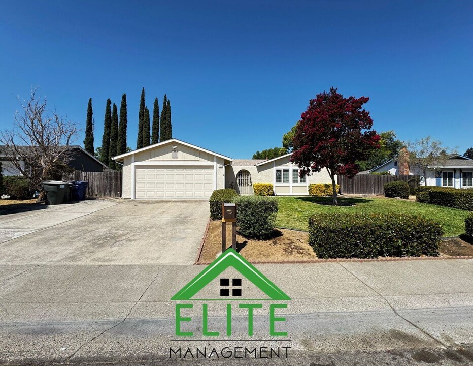 3920 Westporter Dr in Sacramento, CA - Building Photo