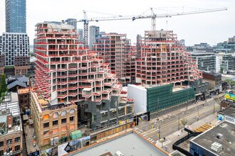 King Toronto MF Condos in Toronto, ON - Building Photo - Building Photo