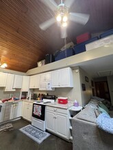 112 S Virginia St in Rockville, IN - Foto de edificio - Building Photo