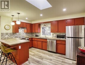 4205 Fly Rd in Lincoln, ON - Building Photo - Building Photo