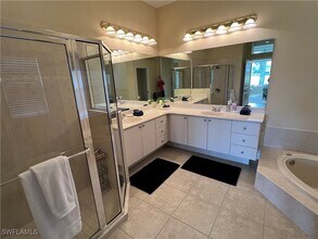 23307 Foxberry Ln in Bonita Springs, FL - Building Photo - Building Photo
