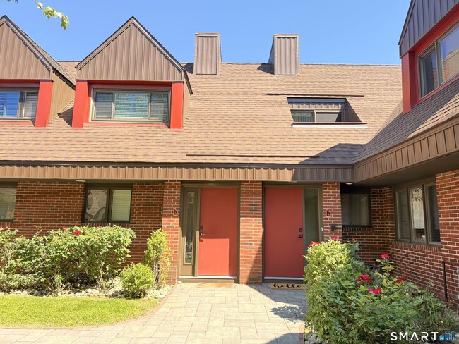 property at 118 Montoya Dr
