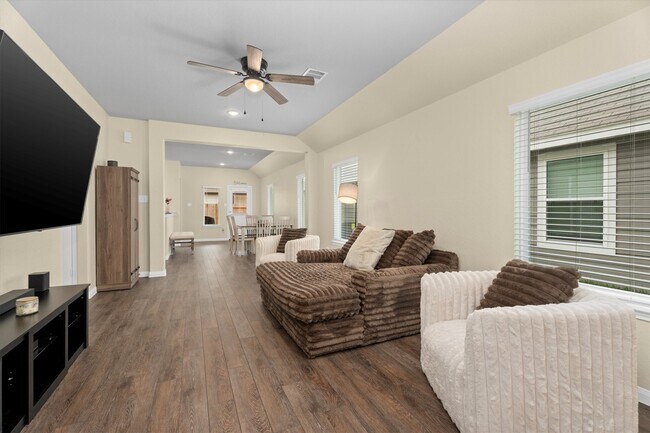 2408 Bray Head Dr in Conroe, TX - Building Photo - Building Photo