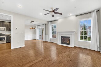 5 Chestnut Crk in Weymouth, MA - Building Photo - Building Photo