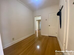91 Longwood Ave, Unit #5 in Brookline, MA - Foto de edificio - Building Photo