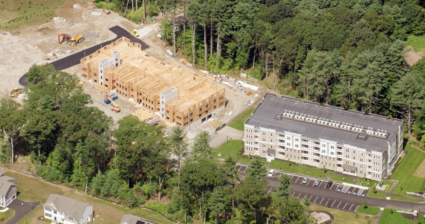 Winslow Point in North Grafton, MA - Building Photo