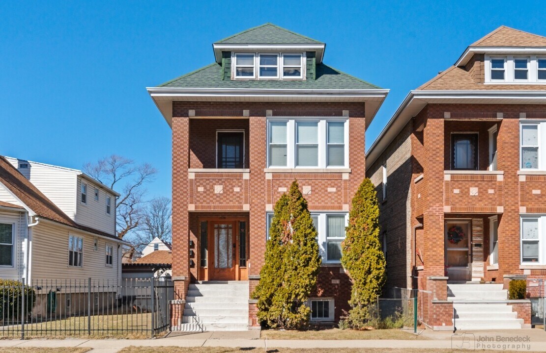 2836 W 40th St, Unit second floor in Chicago, IL - Foto de edificio