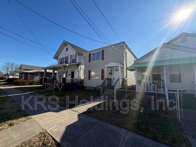 property at 716 31st St