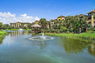800 Uno Lago Dr in North Palm Beach, FL - Building Photo