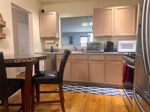 40 Commodore Cir in Port Jefferson Station, NY - Building Photo - Building Photo