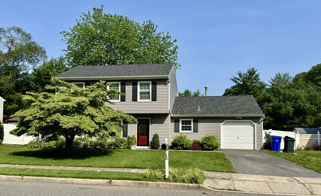 property at 205 Smokerise Ln