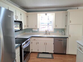 114 Tomahawk Dr in Lynchburg, VA - Building Photo - Building Photo