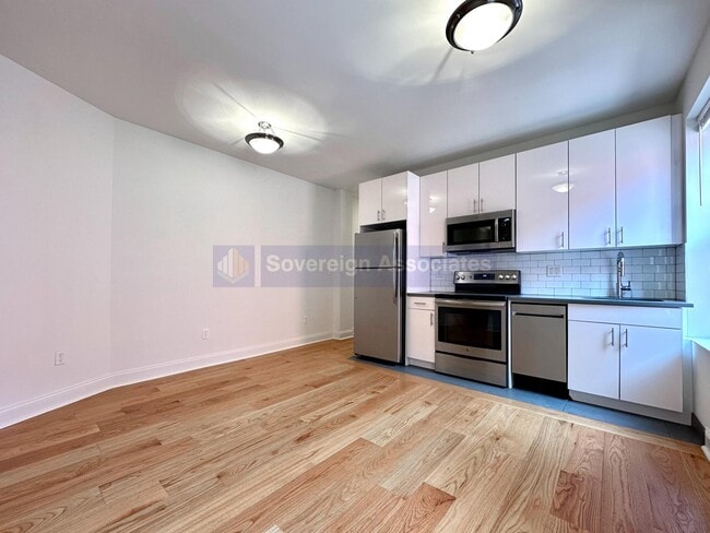 615 Fort Washington Ave in New York, NY - Building Photo - Building Photo