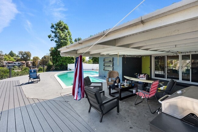 property at 5165 Alumni Pl