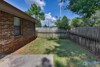 8147 Oldfield Rd SW in Huntsville, AL - Building Photo - Building Photo