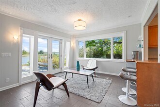 55 West End Ave in East Quogue, NY - Building Photo - Building Photo
