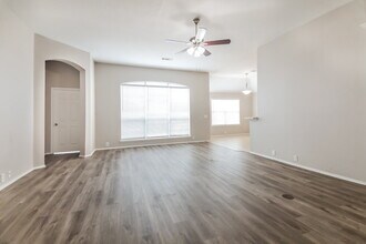 2716 Stallion Dr in Little Elm, TX - Building Photo - Building Photo