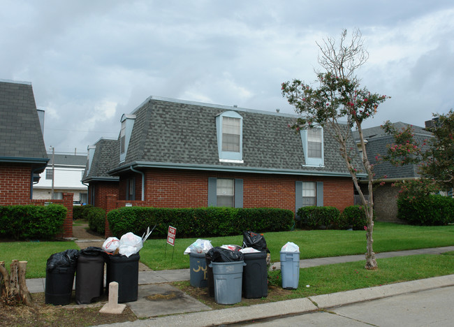 3008 Houma Blvd in Metairie, LA - Building Photo - Building Photo