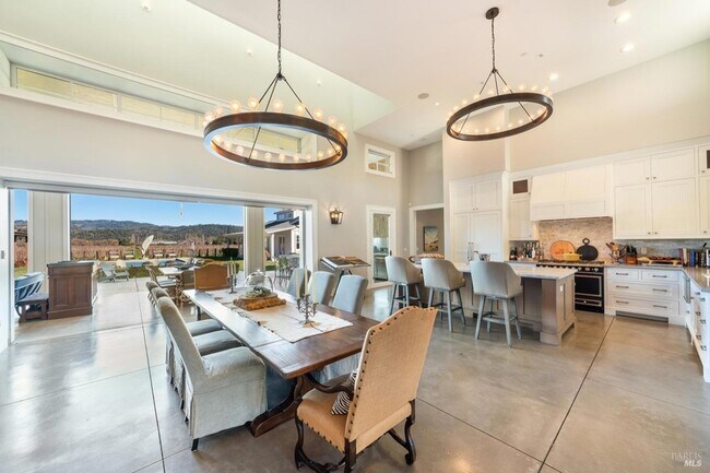 1122 Victoria Dr, Unit 2-226 in St Helena, CA - Building Photo - Building Photo