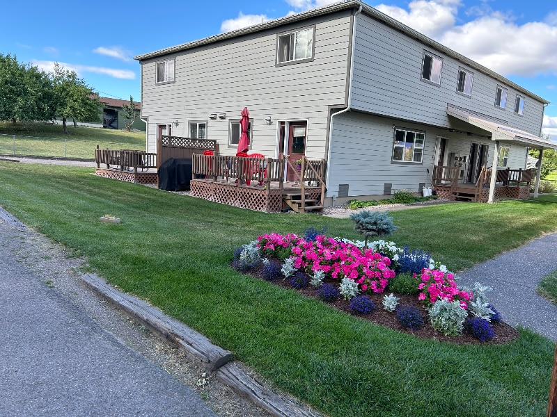1304 5th St E in Polson, MT - Building Photo