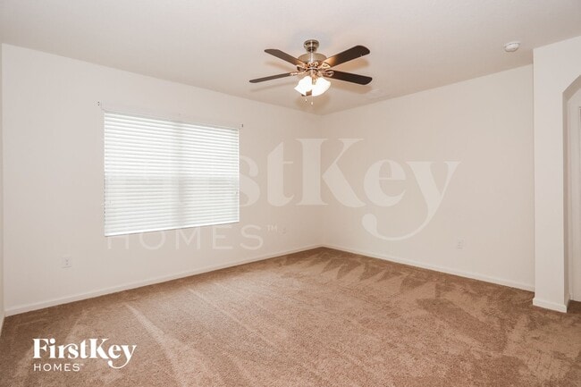 1053 SW Canary Terrace in Port St. Lucie, FL - Building Photo - Building Photo