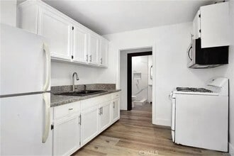 631 Benton Wy in Los Angeles, CA - Building Photo - Building Photo