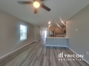 7081 Broad River Ave in Land O Lakes, FL - Building Photo - Building Photo