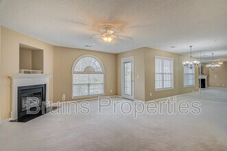 6113 Hedgecock Cir in High Point, NC - Building Photo - Building Photo