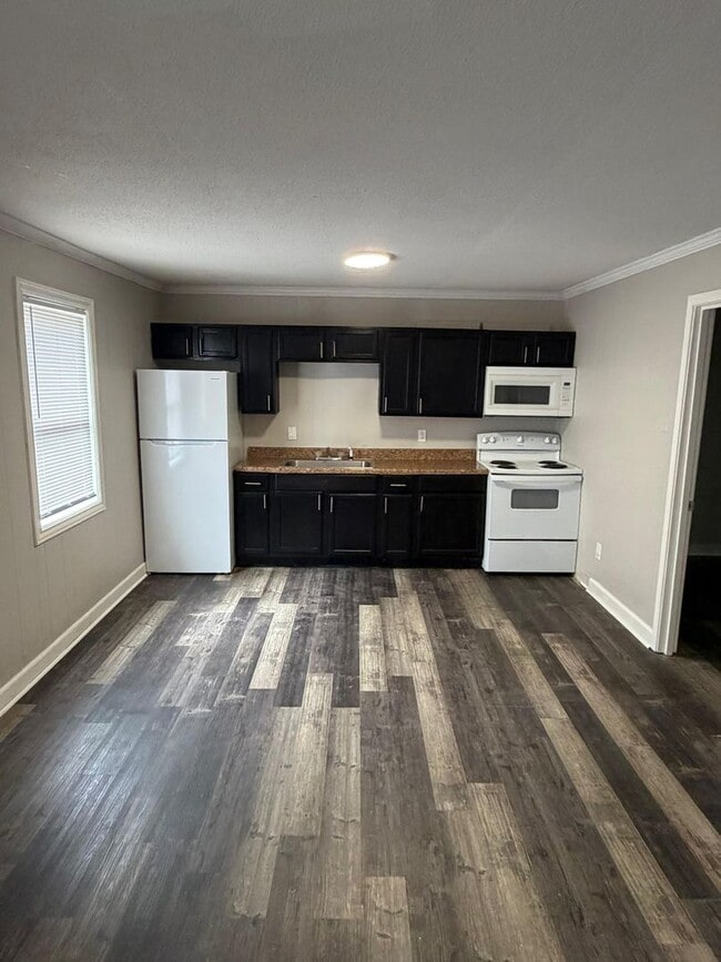 property at 601 Magnolia Dr