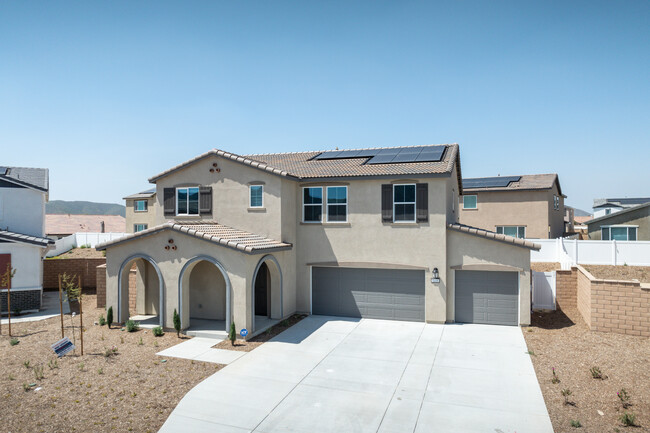 1908 Old Canyon Dr in Hemet, CA - Building Photo - Building Photo