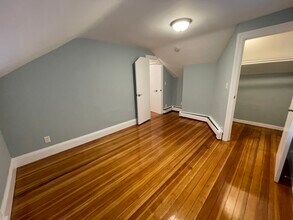 309 Highland Ave, Unit R in Somerville, MA - Foto de edificio - Building Photo