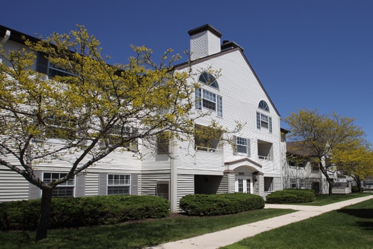 Courtyard Apartments in Sheboygan, WI - Building Photo