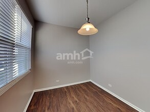 3832 Bailey Rd in Yorkville, IL - Building Photo - Building Photo